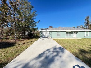 4 Malauka Ln Dr in Ocklawaha, FL - Building Photo - Building Photo
