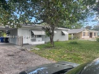 1050 NW 23rd Way in Fort Lauderdale, FL - Building Photo