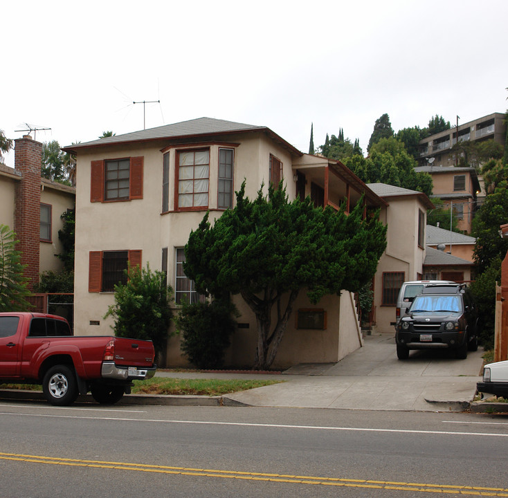 1605-1607 Silver Lake Blvd in Los Angeles, CA - Building Photo