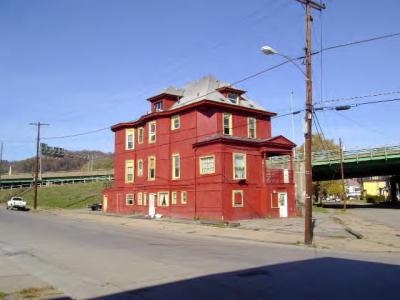 1 N Front St in Wheeling, WV - Building Photo