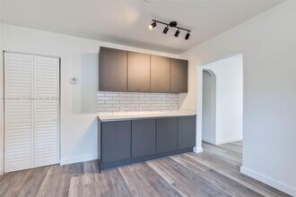25 NW 78th St in Miami, FL - Building Photo - Building Photo