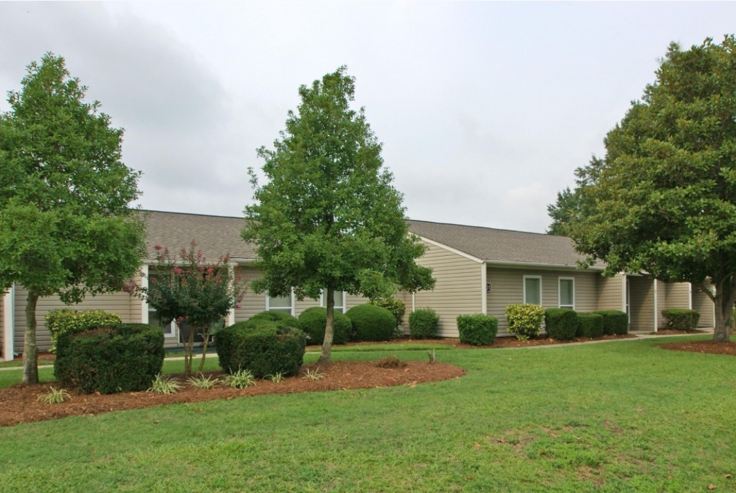 Dunn Village Apartments in Dunn, NC - Building Photo