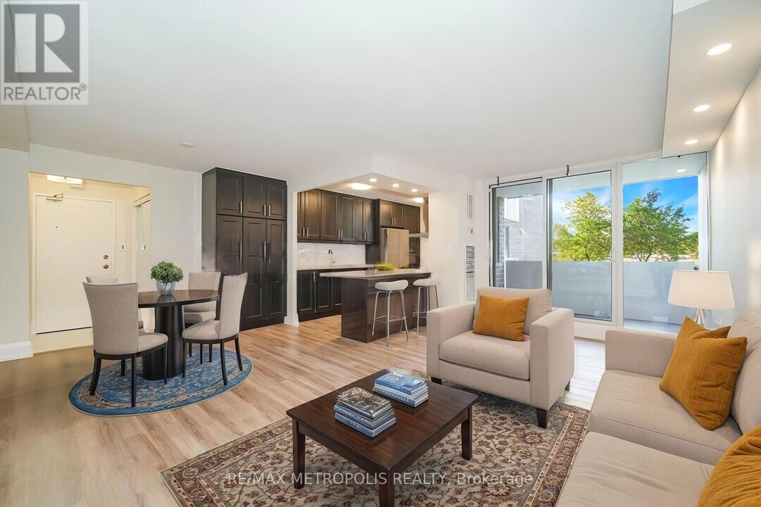 10 Muirhead Rd in Toronto, ON - Building Photo