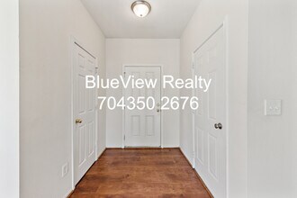 8605 Redding Glen Ave in Charlotte, NC - Building Photo - Building Photo