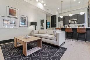 1148 S Peters St in New Orleans, LA - Building Photo