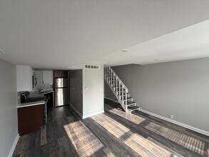 744 W Gordon Terrace in Chicago, IL - Foto de edificio - Building Photo