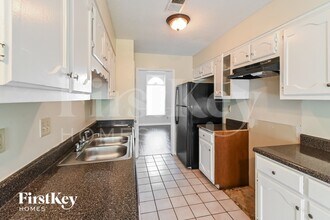 8441 Woolrich Dr in Memphis, TN - Building Photo - Building Photo