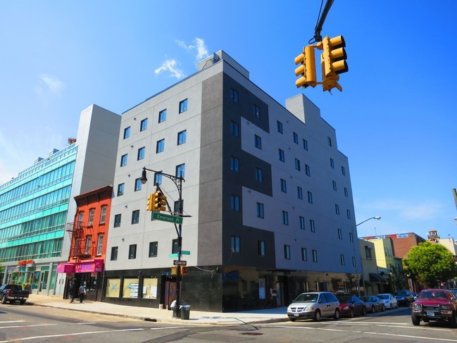 549 Myrtle Ave in Brooklyn, NY - Building Photo - Building Photo