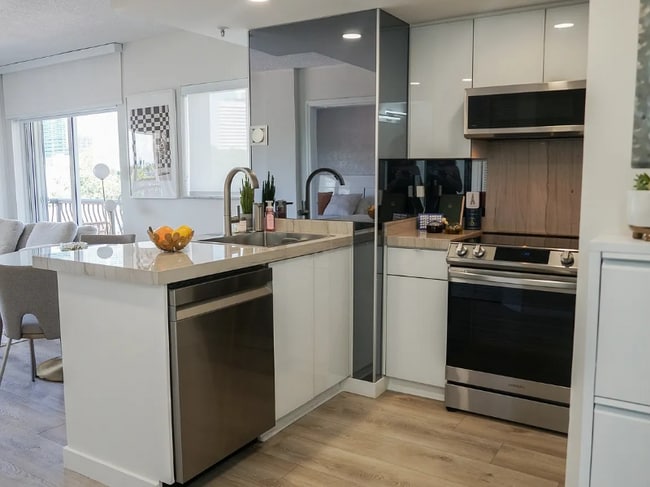 1918 Brickell Ave in Miami, FL - Building Photo - Building Photo