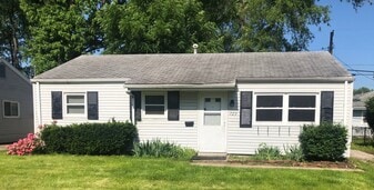 729 N St Marys Ave in Springfield, IL - Building Photo