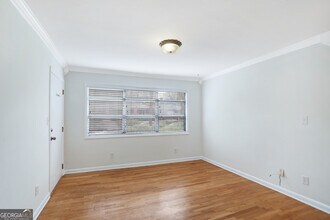 818 Greenwood Ave NE in Atlanta, GA - Building Photo - Building Photo