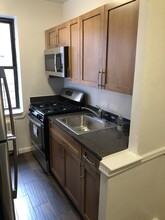 Calmar - No Broker Fee in Rego Park, NY - Building Photo - Building Photo