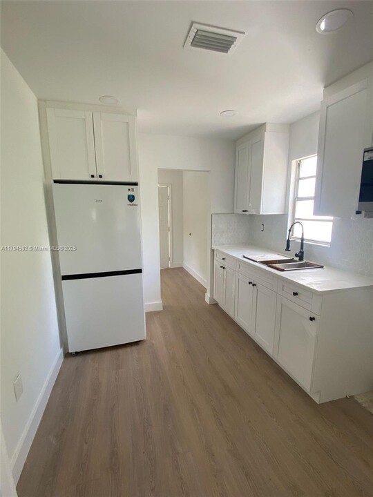 5028 NW 3rd Ave in Miami, FL - Building Photo