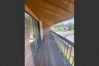 614 Englewood Ave in Tonawanda, NY - Foto de edificio - Building Photo