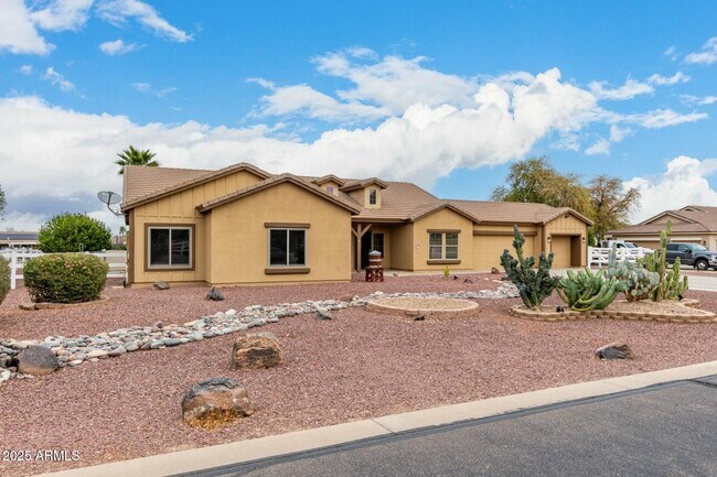 9768 W Prospector Dr in Queen Creek, AZ - Building Photo - Building Photo