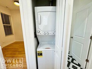 1300 W Ohio St, Unit 3 in Chicago, IL - Building Photo - Building Photo