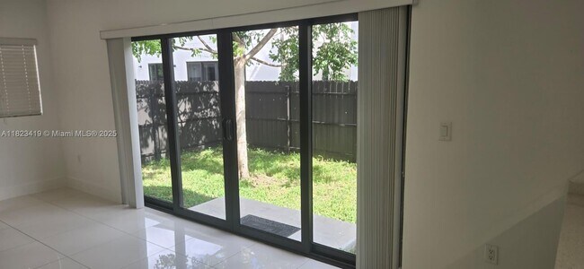 1159 NW 3rd St in Florida City, FL - Building Photo - Building Photo