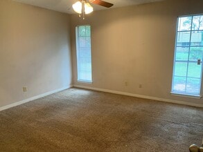 6609 J F Douglas Dr in Ocean Springs, MS - Building Photo - Building Photo