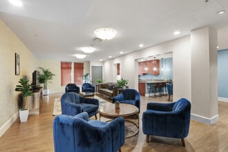 488 E Ocean Blvd, Unit 1016 in Long Beach, CA - Building Photo - Building Photo