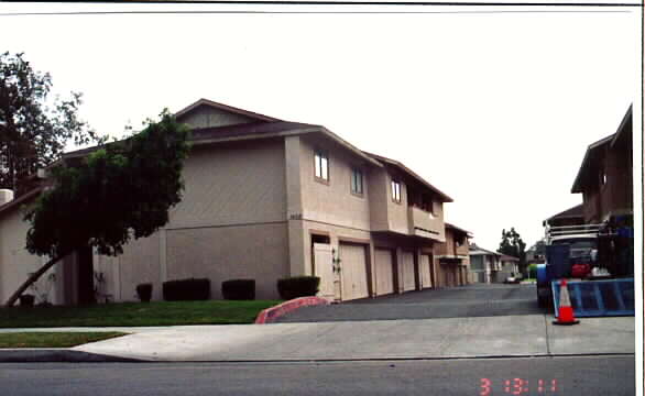 1468 E D St in Ontario, CA - Building Photo