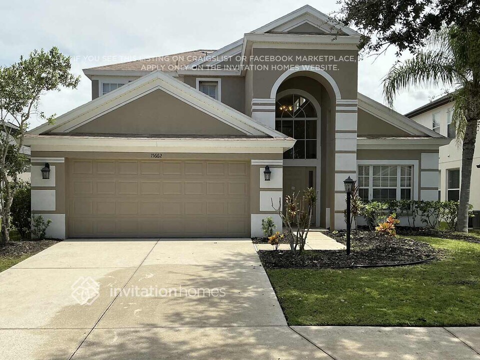 15662 Lemon Fish Dr in Lakewood Ranch, FL - Building Photo