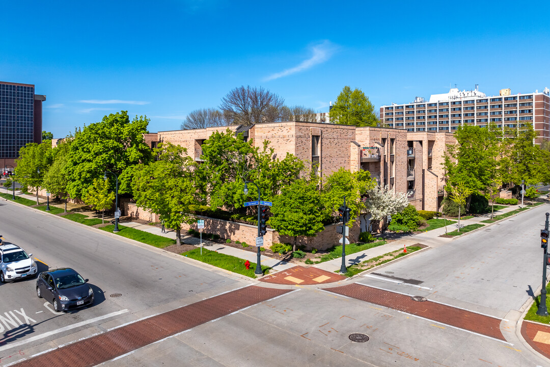 Eastwood in Milwaukee, WI - Foto de edificio