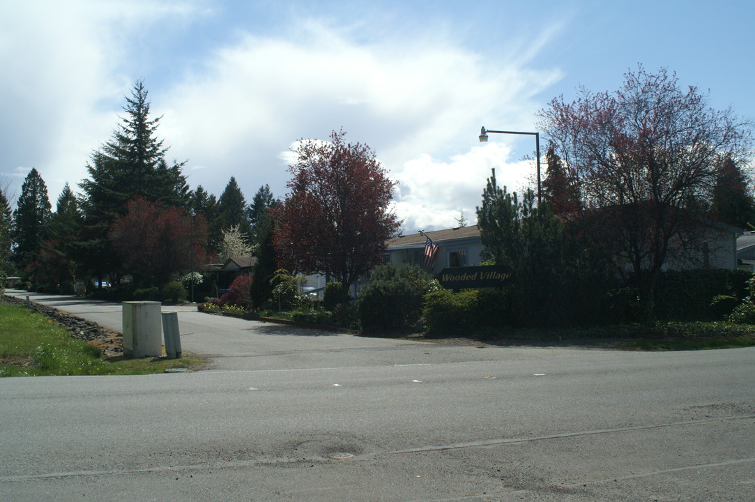 Wooded Village in Lacey, WA - Foto de edificio