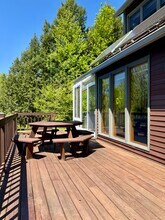 427 Solar Way Dr in Hyde Park, VT - Building Photo - Building Photo