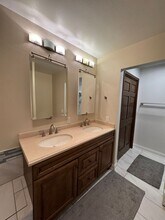 2521 Autumn Cir in Anchorage, AK - Building Photo - Building Photo