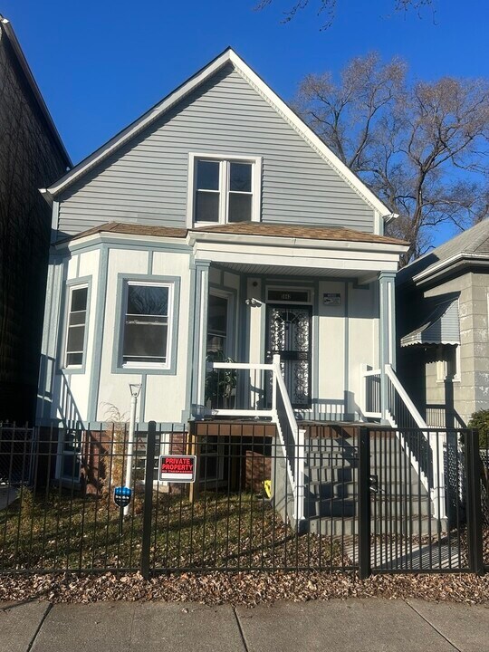 5942 S Justine St in Chicago, IL - Building Photo