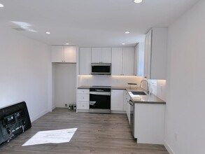 315 E 11th St in Azusa, CA - Building Photo - Building Photo