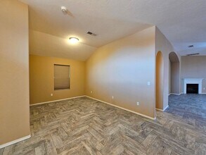 285 Palo Duro in Alamogordo, NM - Foto de edificio - Building Photo
