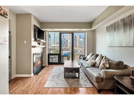 500 E Grant St in Minneapolis, MN - Building Photo