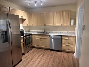 1506 Palm Beach Lakes Blvd in West Palm Beach, FL - Building Photo - Building Photo