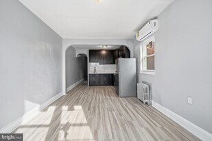 1938 Mifflin St in Philadelphia, PA - Building Photo