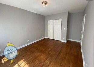 2708 W Arthur Ave, Unit 2S in Chicago, IL - Building Photo - Building Photo