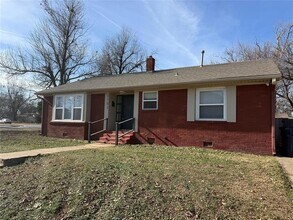 1701 N Barnes Ave in Oklahoma City, OK - Foto de edificio - Building Photo
