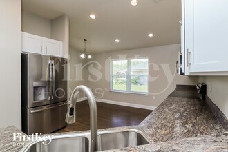 78109 Saddle Rock Rd in Yulee, FL - Foto de edificio - Building Photo