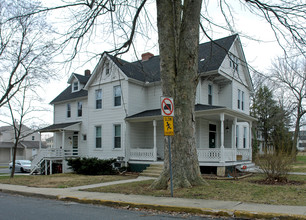 83 E Broadway in Bel Air, MD - Foto de edificio - Building Photo