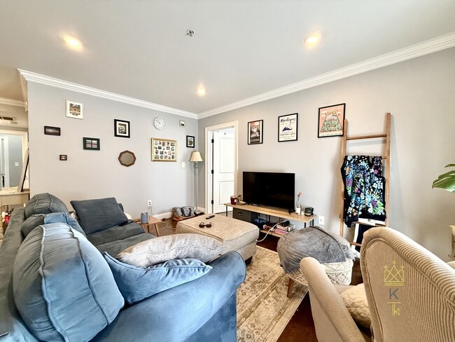 property at 8 Nira Ave