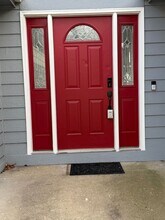 135 N Highland Dr in Raymore, MO - Building Photo - Building Photo