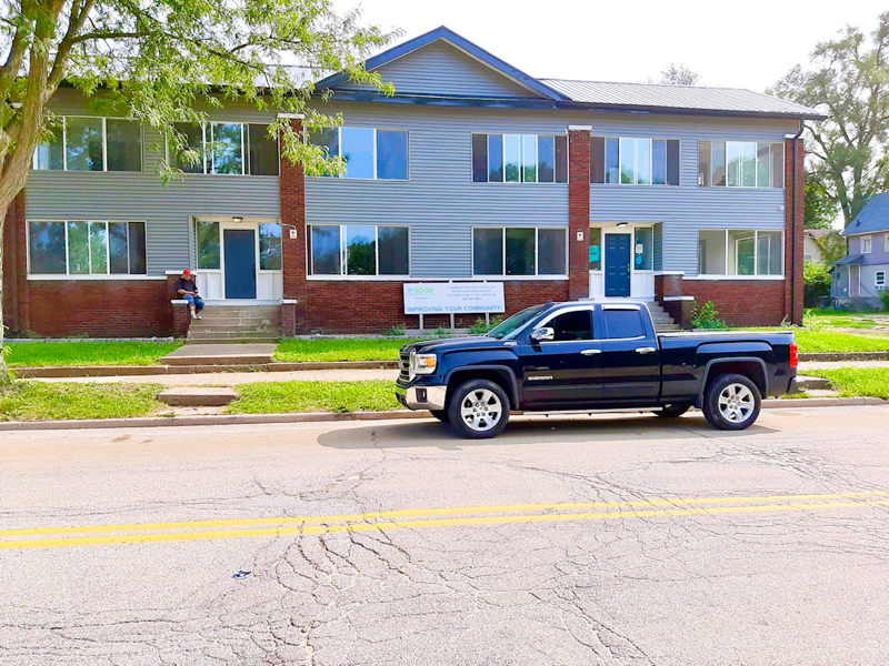 509 W High St in Elkhart, IN - Building Photo