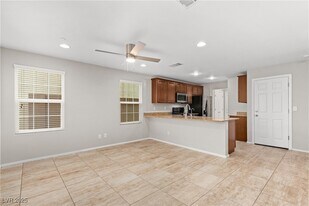 675 Swift Eagle Ave in Henderson, NV - Building Photo