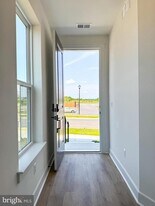 9101 Crk Btm Ln in Fredericksburg, VA - Building Photo