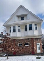 4007 E 54th St in Newburgh Heights, OH - Building Photo