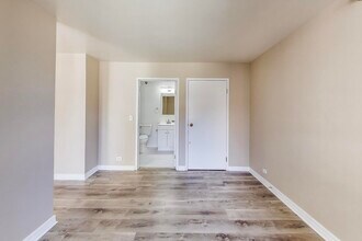 401 E Ontario St in Chicago, IL - Building Photo - Building Photo