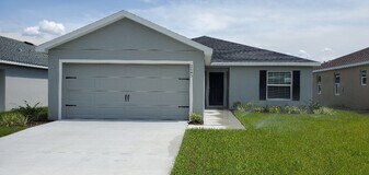 2045 Harvest Landing Cir in Lakeland, FL - Building Photo