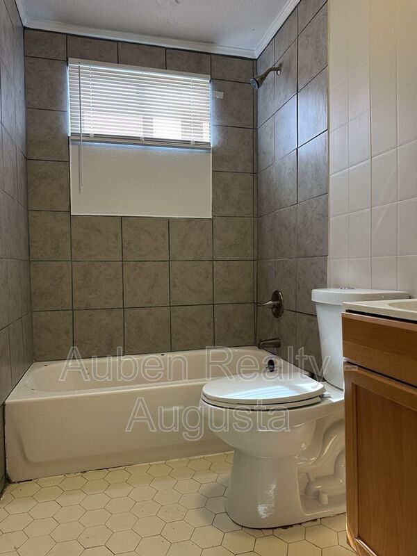 1422 Clay St in Augusta, GA - Building Photo - Building Photo