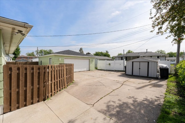 7907-8 1/2 8 1/2 St W in Rock Island, IL - Building Photo - Building Photo