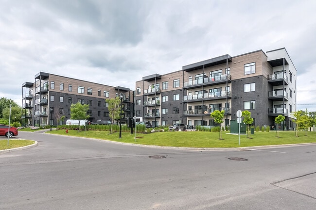 property at 219 Saint-Régis Rang S